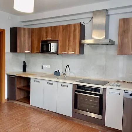 Montis * קריניצה זדרוי